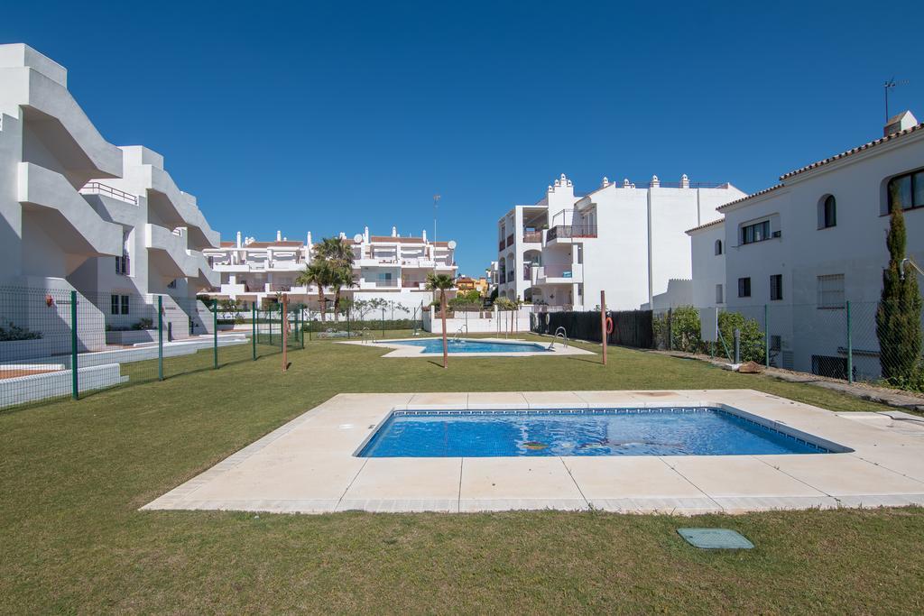 2144-Superb 2 Bedrooms With Terrace And Pool Manilva Exterior foto